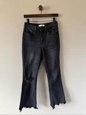 FLYING MONKEY REASONABLE MID RISE RAW DISTRESSED HEM CROP FLARE JEAN SIZE 27